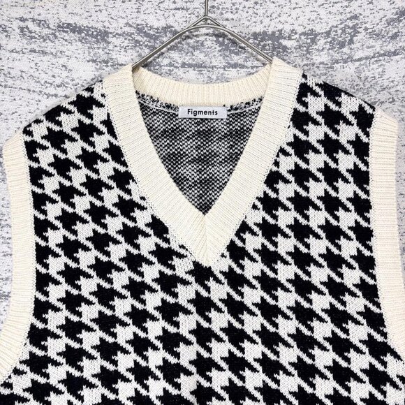 Houndone V-neck Knit Vest Layered Cropped - Picture 4 of 4